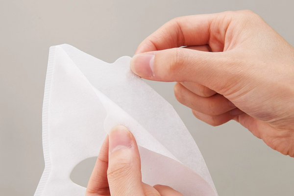 SENSITIVE AND HYDRATING FACIAL MASK